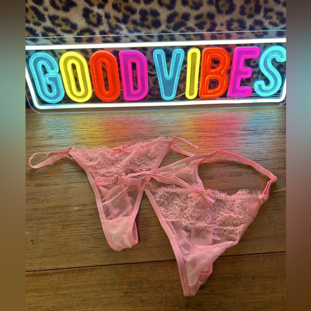 Pink lace thongs large